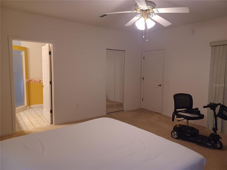 En Venta: $335,000 (3 camas, 2 baños, 1759 Pies cuadrados)