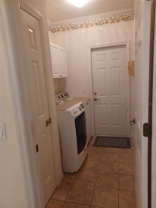 En Venta: $335,000 (3 camas, 2 baños, 1759 Pies cuadrados)