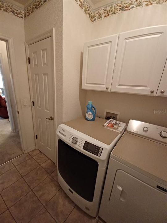 En Venta: $335,000 (3 camas, 2 baños, 1759 Pies cuadrados)