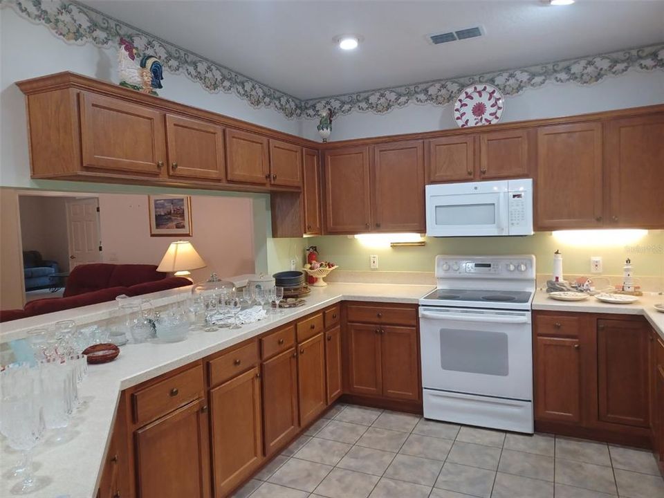 En Venta: $335,000 (3 camas, 2 baños, 1759 Pies cuadrados)