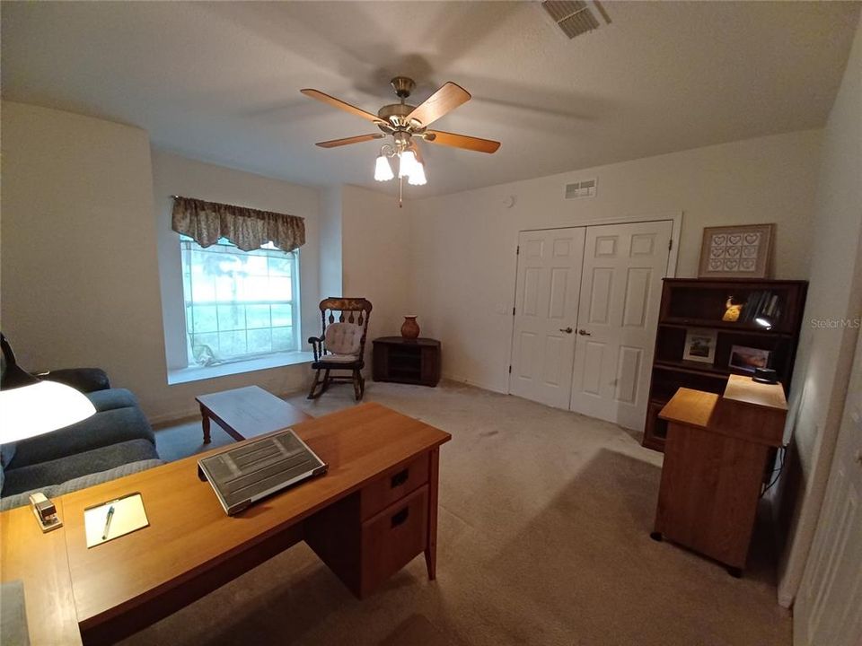 En Venta: $335,000 (3 camas, 2 baños, 1759 Pies cuadrados)