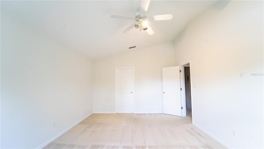 For Rent: $3,000 (4 beds, 2 baths, 2140 Square Feet)