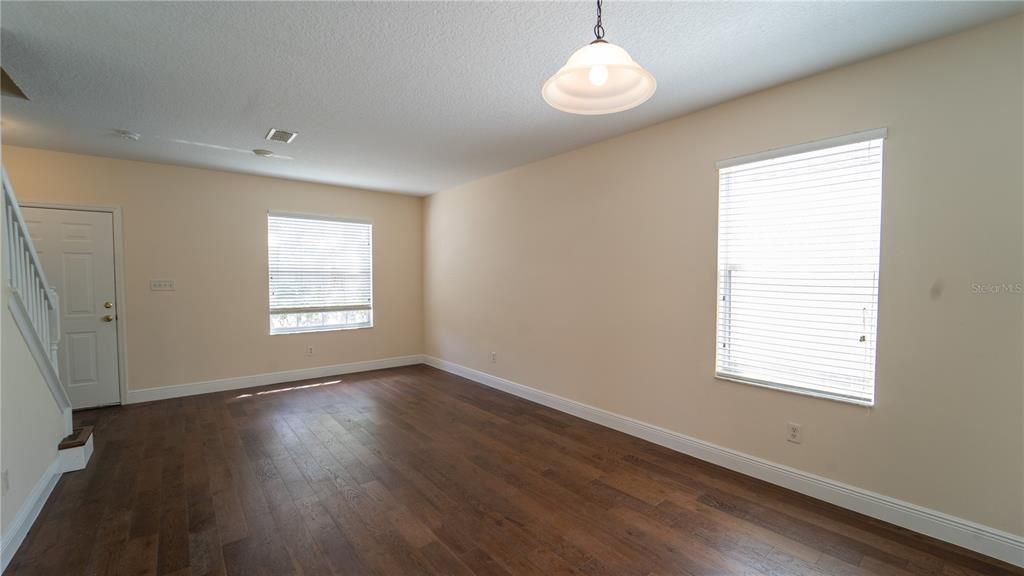 For Rent: $3,000 (4 beds, 2 baths, 2140 Square Feet)