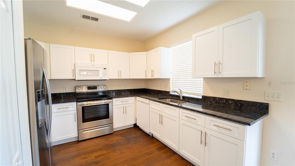 For Rent: $3,000 (4 beds, 2 baths, 2140 Square Feet)
