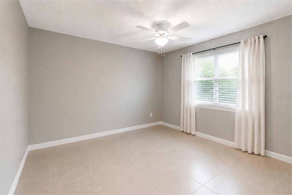 For Sale: $264,900 (3 beds, 1 baths, 1155 Square Feet)
