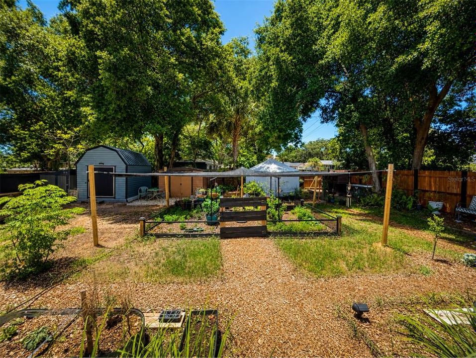 For Sale: $264,900 (3 beds, 1 baths, 1155 Square Feet)