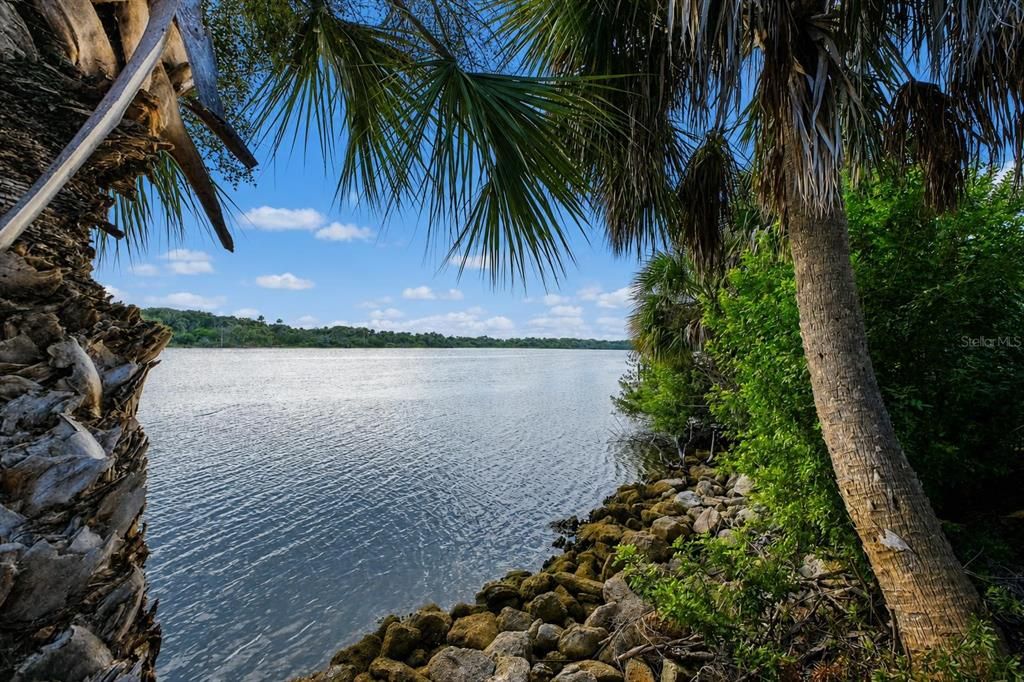 待售: $599,000 (0.33 acres)