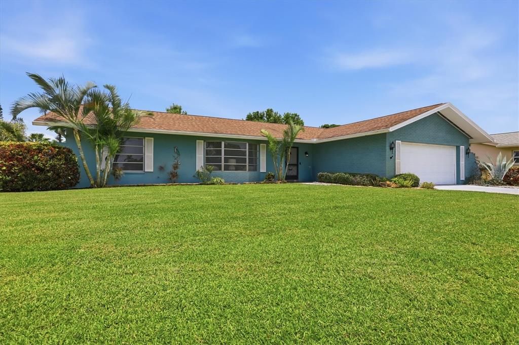 For Sale: $390,000 (3 beds, 2 baths, 1750 Square Feet)