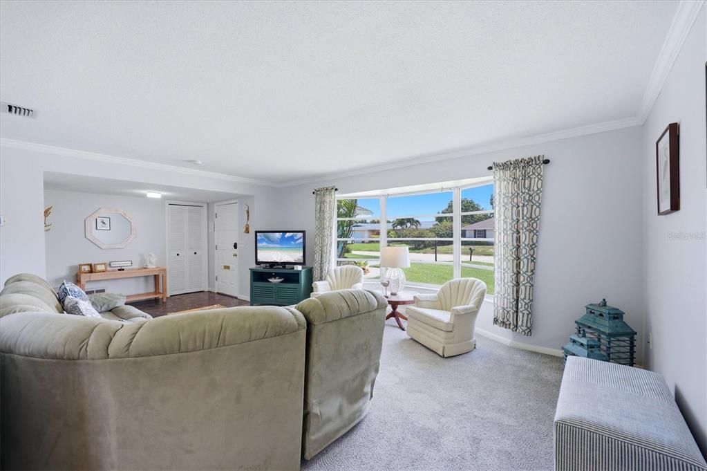 For Sale: $390,000 (3 beds, 2 baths, 1750 Square Feet)