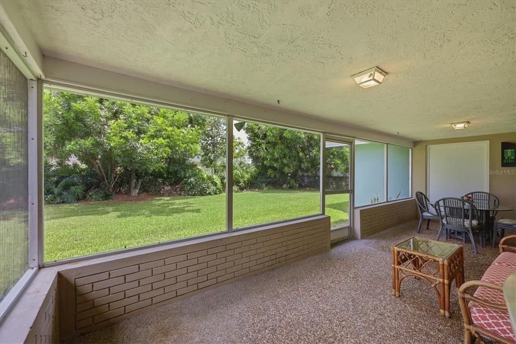 For Sale: $390,000 (3 beds, 2 baths, 1750 Square Feet)