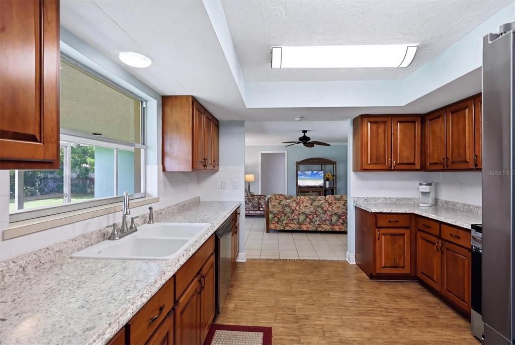 For Sale: $390,000 (3 beds, 2 baths, 1750 Square Feet)