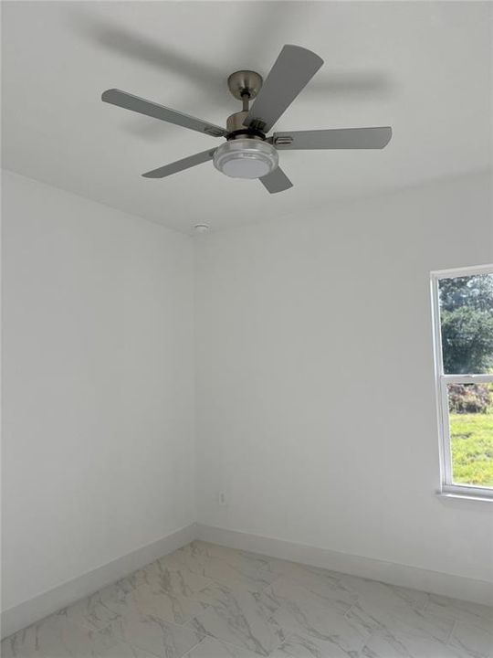 For Sale: $395,000 (4 beds, 2 baths, 1834 Square Feet)