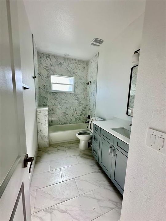 For Sale: $395,000 (4 beds, 2 baths, 1834 Square Feet)