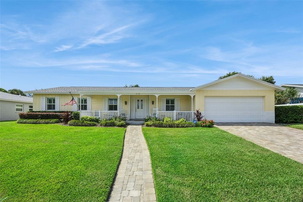 En Venta: $560,000 (4 camas, 2 baños, 2814 Pies cuadrados)