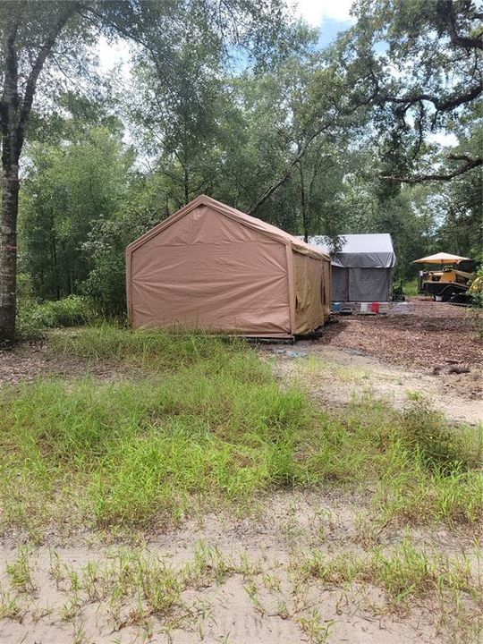 待售: $370,000 (5.00 acres)
