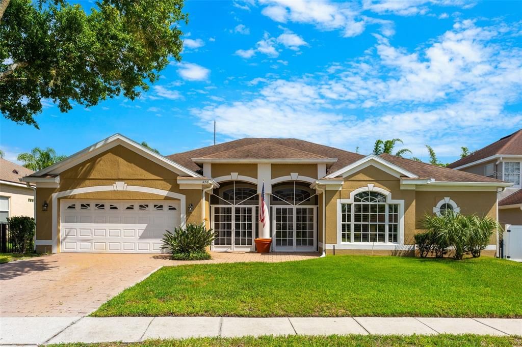 En Venta: $640,000 (5 camas, 3 baños, 2768 Pies cuadrados)