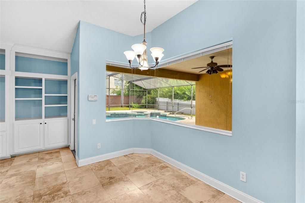 En Venta: $640,000 (5 camas, 3 baños, 2768 Pies cuadrados)