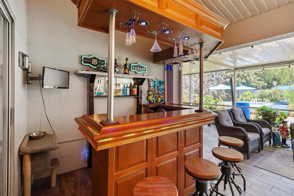 For Sale: $557,000 (5 beds, 3 baths, 2188 Square Feet)
