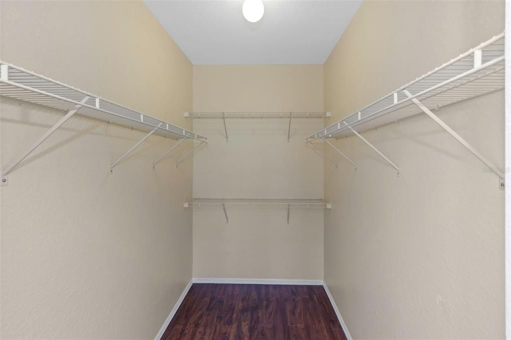 В аренду: $2,400 (2 спален, 2 ванн, 1309 Квадратных фут)