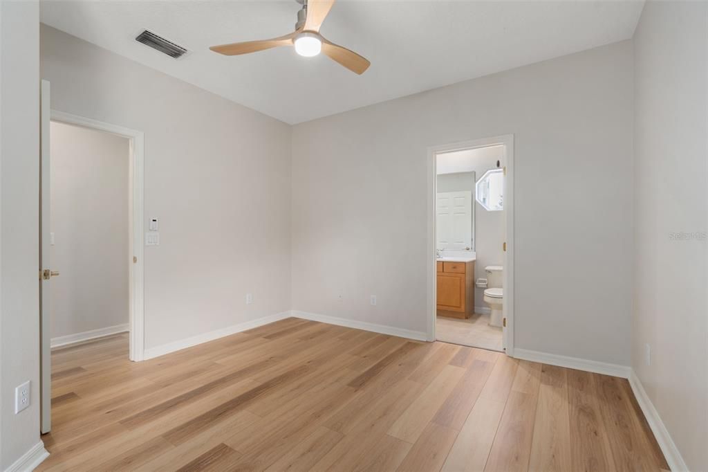 For Sale: $600,000 (3 beds, 2 baths, 2718 Square Feet)