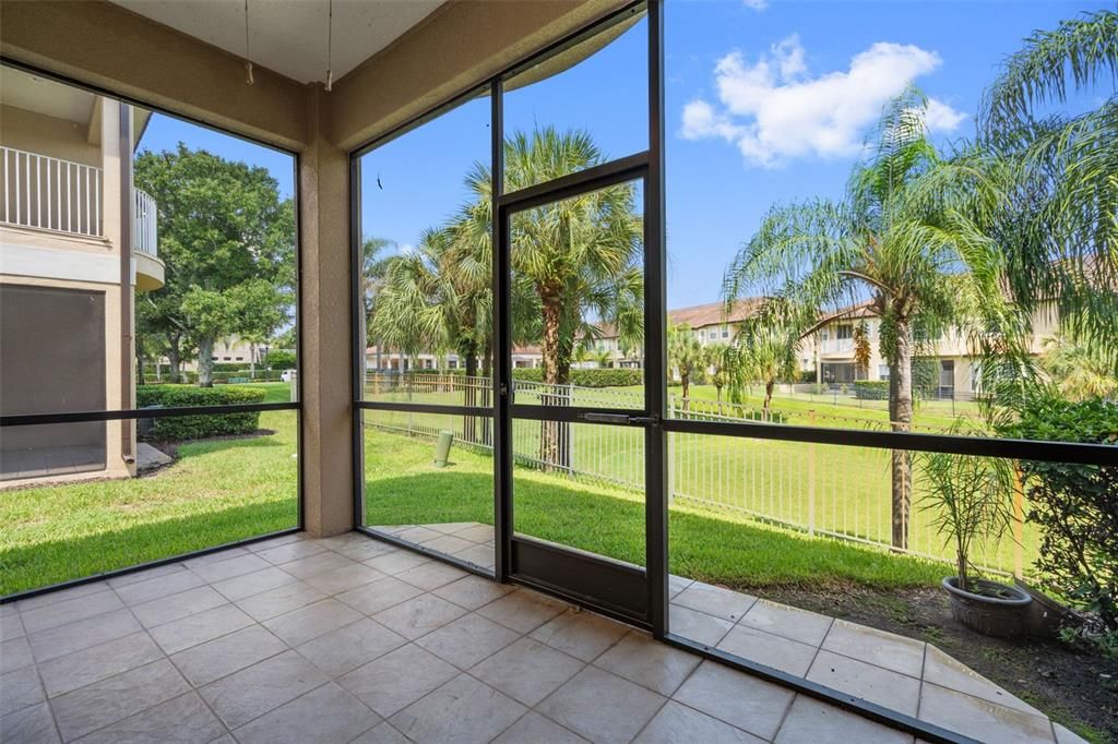 For Sale: $600,000 (3 beds, 2 baths, 2718 Square Feet)