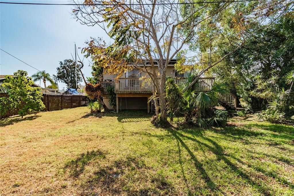 For Sale: $375,000 (3 beds, 3 baths, 1940 Square Feet)
