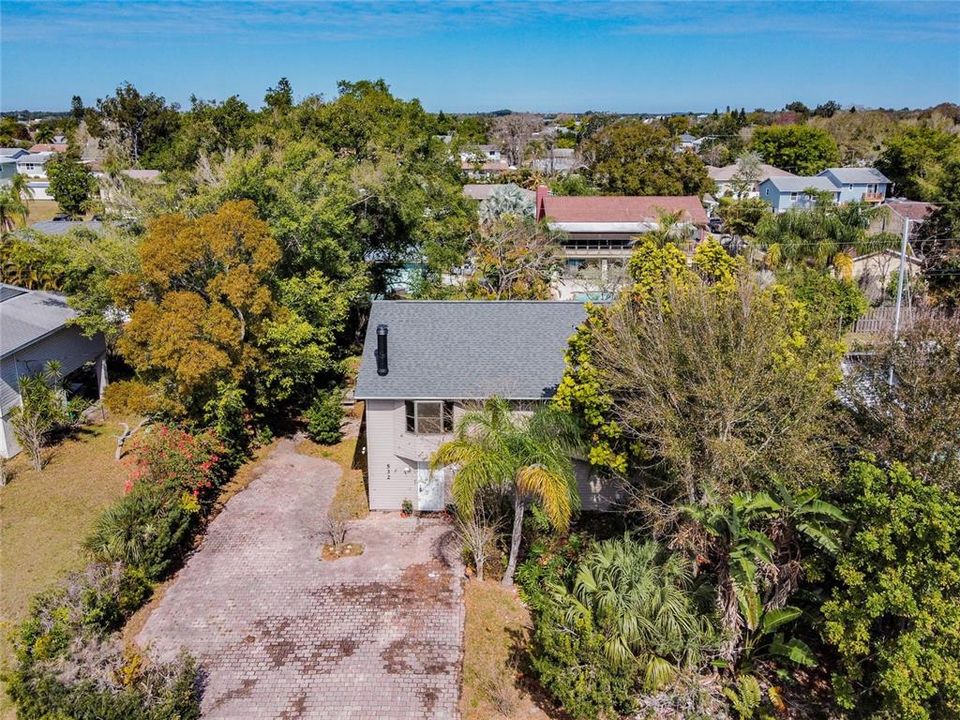 For Sale: $375,000 (3 beds, 3 baths, 1940 Square Feet)
