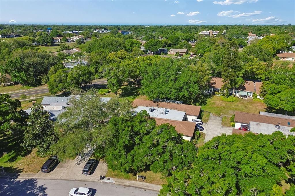 For Sale: $200,000 (2 beds, 2 baths, 918 Square Feet)