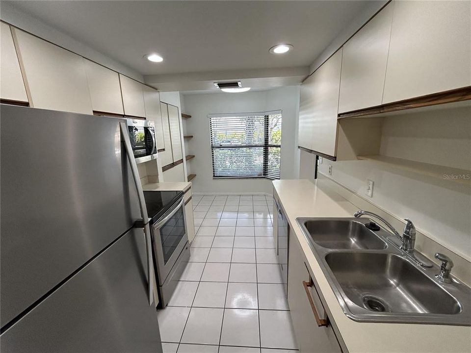 En Venta: $290,000 (2 camas, 2 baños, 1030 Pies cuadrados)