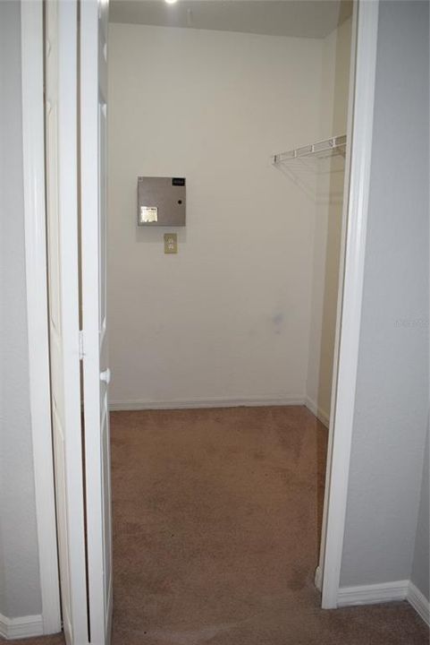 For Sale: $225,000 (2 beds, 2 baths, 1003 Square Feet)