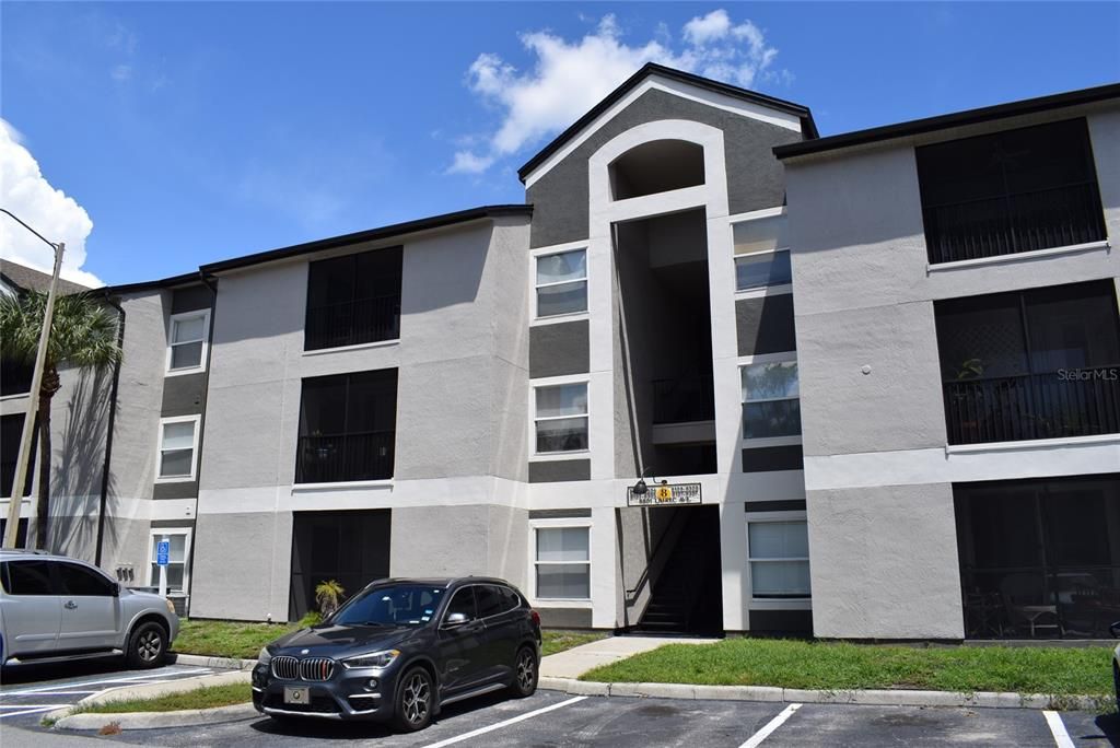For Sale: $225,000 (2 beds, 2 baths, 1003 Square Feet)