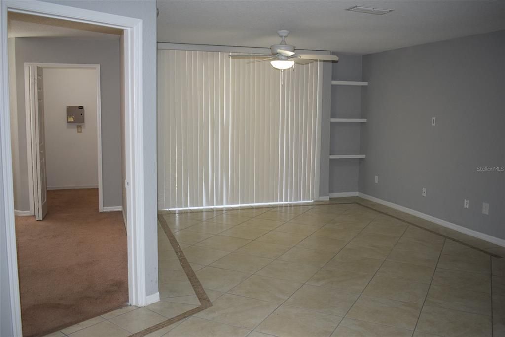 For Sale: $225,000 (2 beds, 2 baths, 1003 Square Feet)