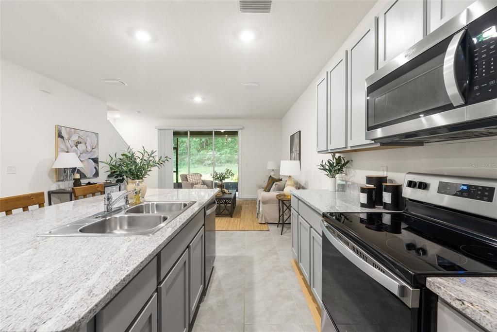En Venta: $275,000 (3 camas, 2 baños, 1690 Pies cuadrados)