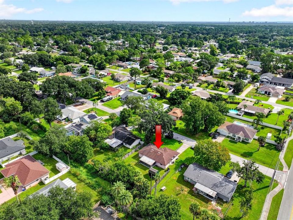 For Sale: $189,000 (2 beds, 2 baths, 1161 Square Feet)