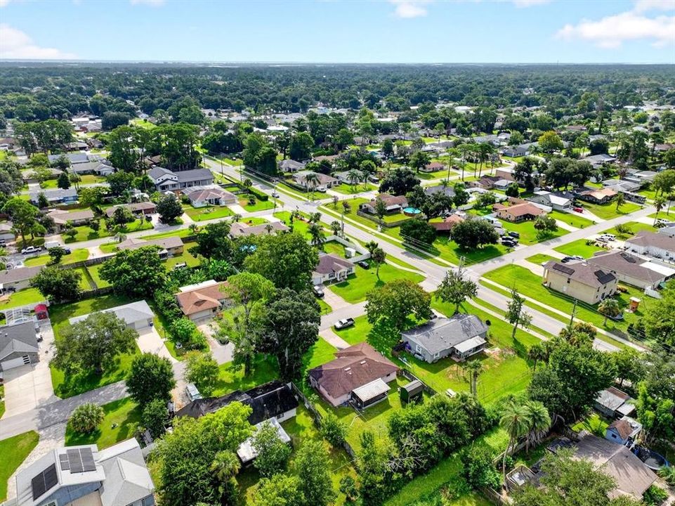 For Sale: $189,000 (2 beds, 2 baths, 1161 Square Feet)