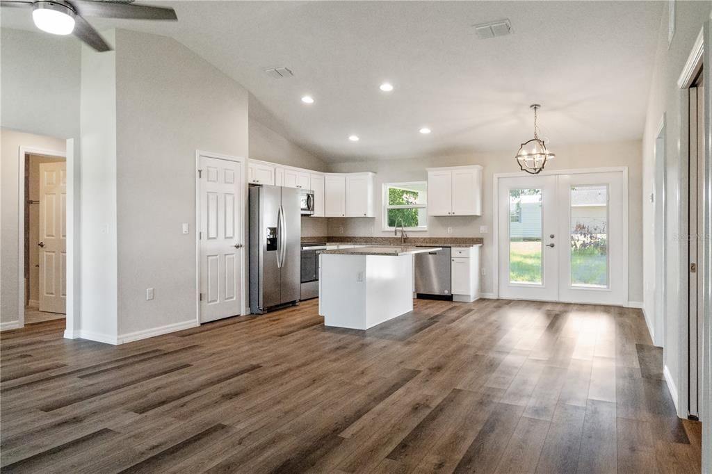 For Rent: $1,950 (3 beds, 2 baths, 1312 Square Feet)
