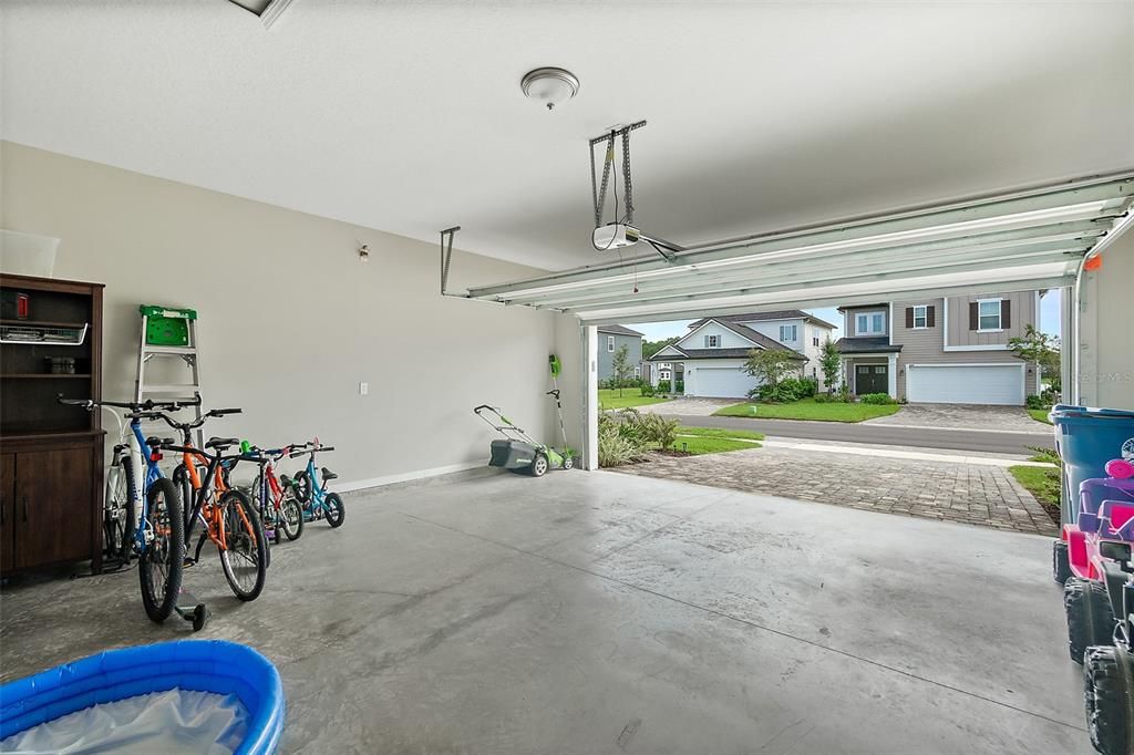 For Sale: $439,000 (4 beds, 2 baths, 2098 Square Feet)