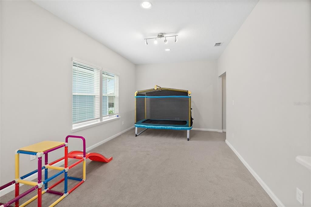 For Sale: $439,000 (4 beds, 2 baths, 2098 Square Feet)