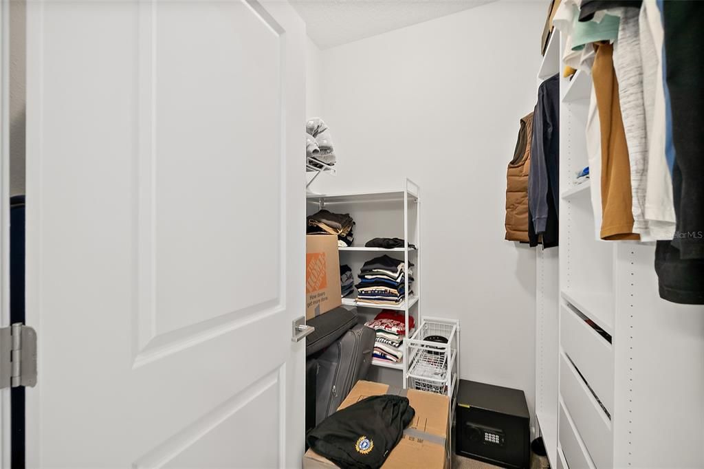 For Sale: $439,000 (4 beds, 2 baths, 2098 Square Feet)
