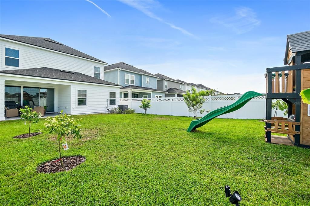 For Sale: $439,000 (4 beds, 2 baths, 2098 Square Feet)