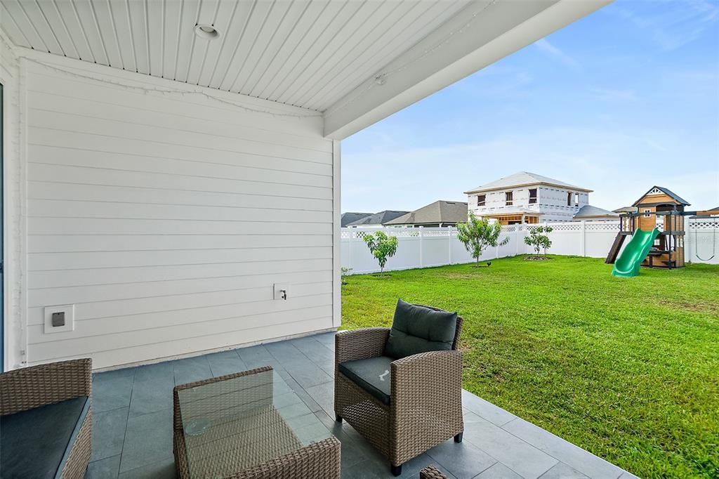 For Sale: $439,000 (4 beds, 2 baths, 2098 Square Feet)