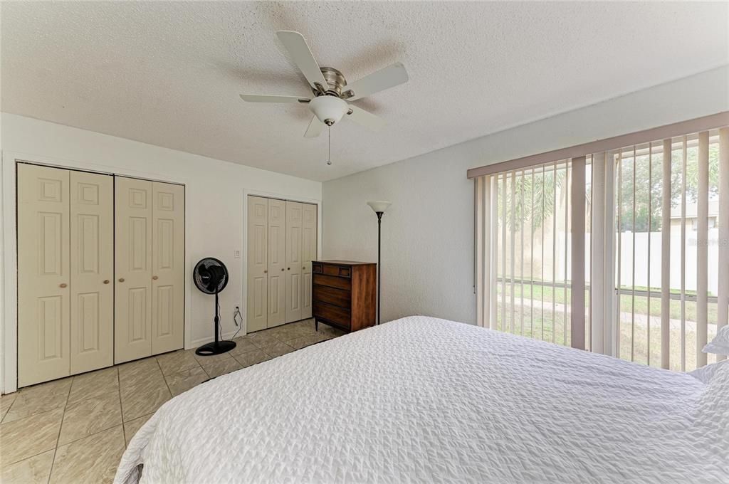 For Sale: $140,000 (1 beds, 1 baths, 741 Square Feet)