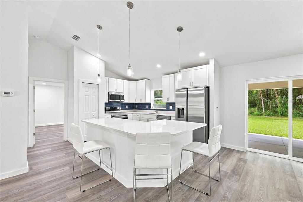 For Sale: $283,000 (3 beds, 2 baths, 1475 Square Feet)