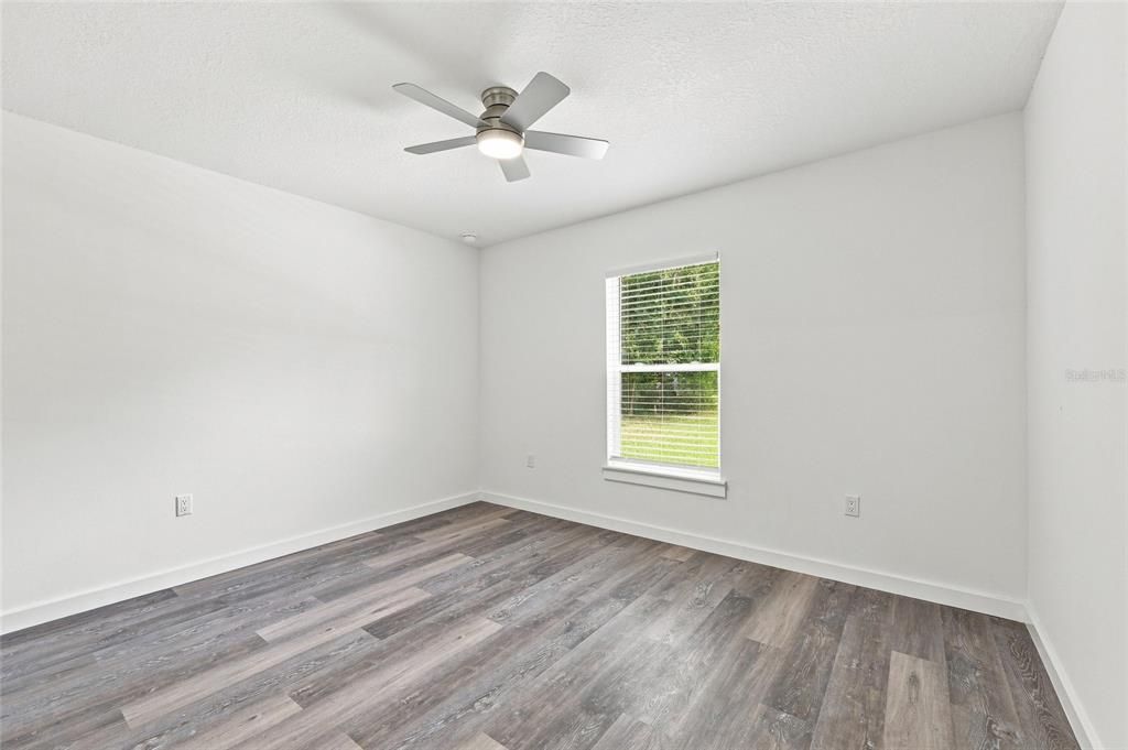 For Sale: $283,000 (3 beds, 2 baths, 1475 Square Feet)