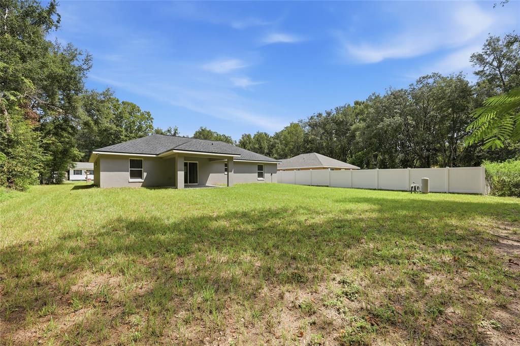 For Sale: $283,000 (3 beds, 2 baths, 1475 Square Feet)