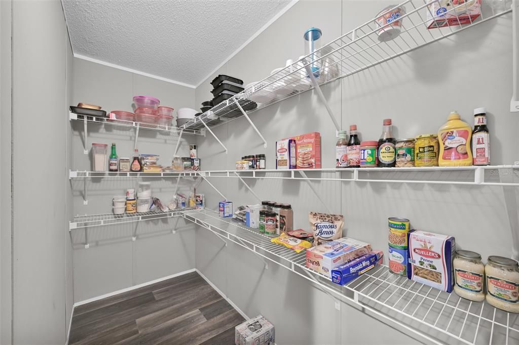 На продажу: $265,000 (4 спален, 3 ванн, 2280 Квадратных фут)