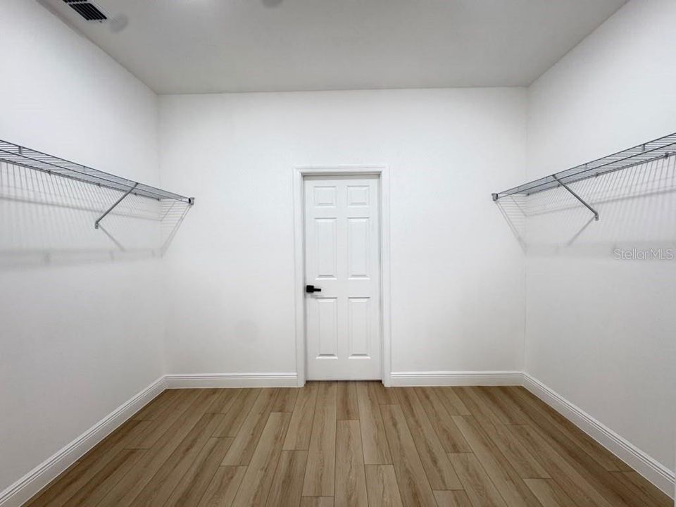 En Renta: $1,995 (4 camas, 2 baños, 1730 Pies cuadrados)