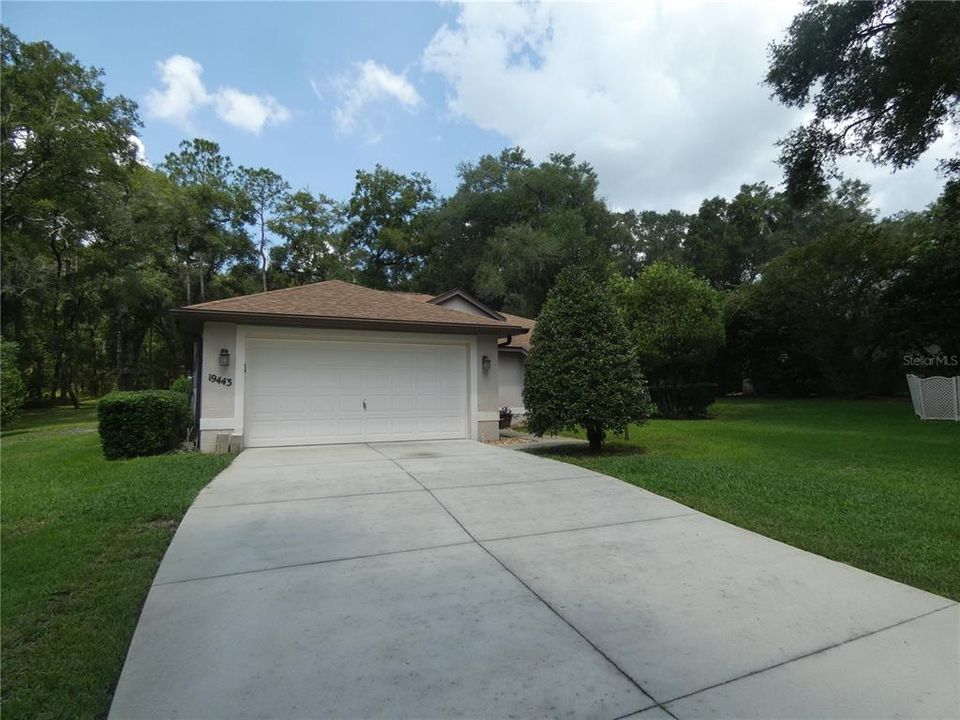 For Sale: $275,000 (2 beds, 2 baths, 1541 Square Feet)