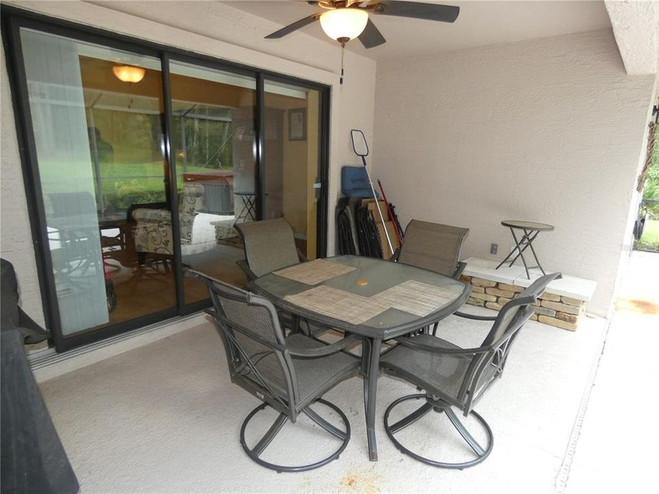 For Sale: $275,000 (2 beds, 2 baths, 1541 Square Feet)