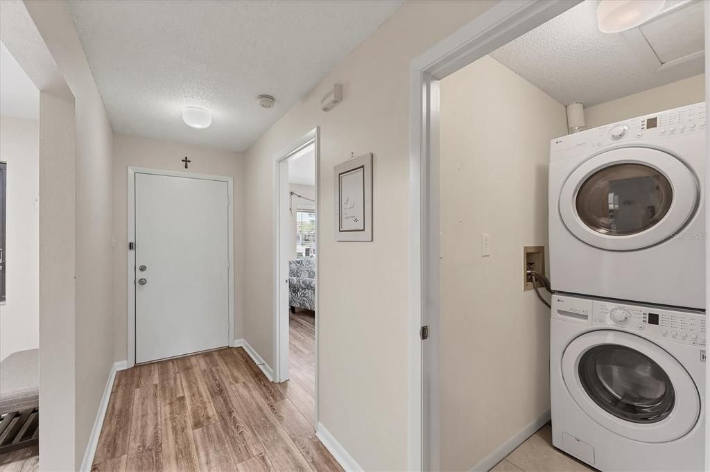 En Venta: $225,000 (2 camas, 2 baños, 1065 Pies cuadrados)